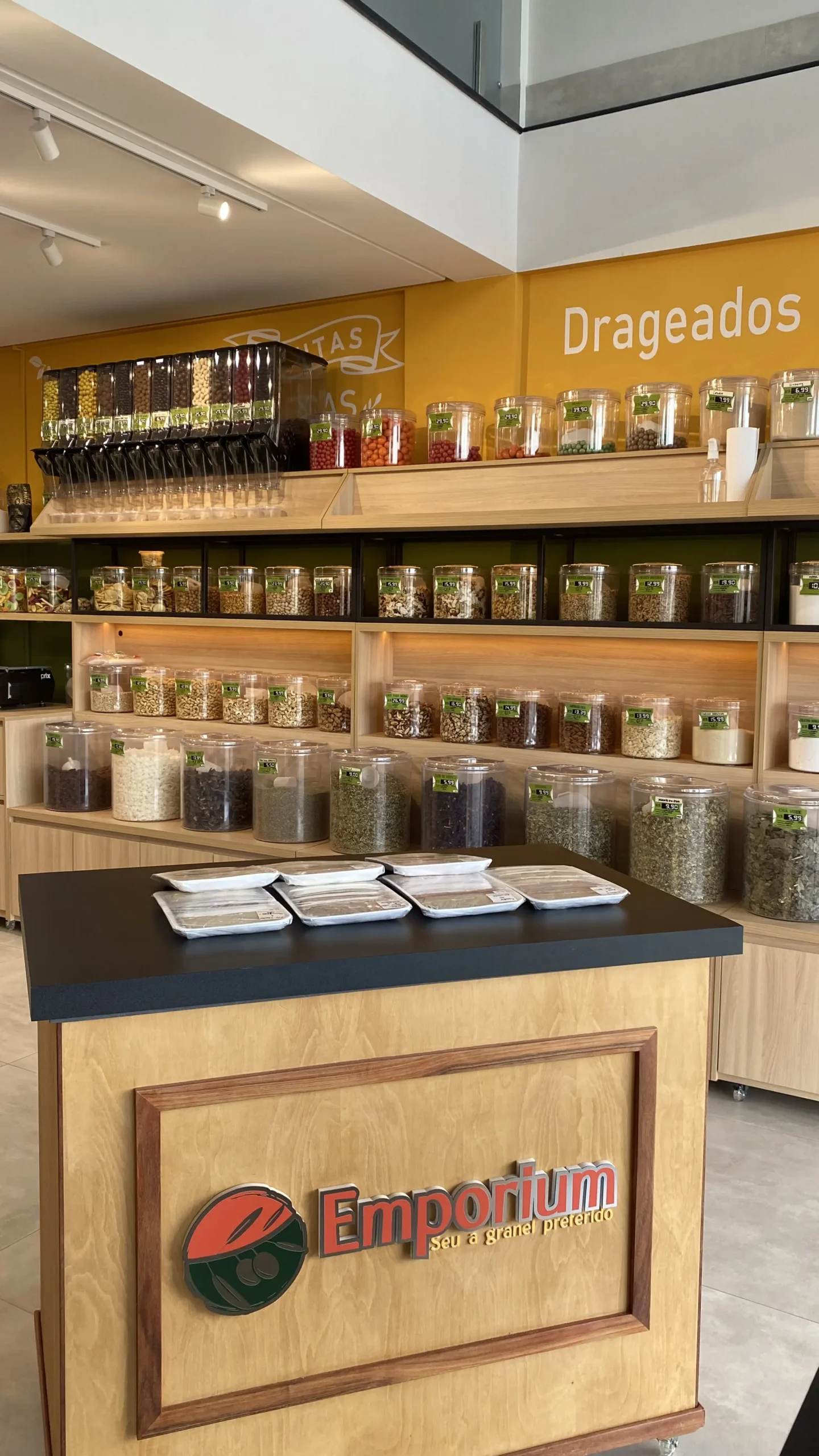 Loja Emporium em Luiz Eduardo Magalhães - BA, foto 2